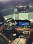 مرسيدس بنز E300 Premium 2.0L