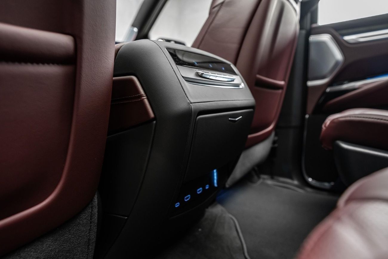 Cadillac Escalade Sport Platinum Long | 2025 | GCC Specs | Brand New | AlGhandi Warranty&Service | Full Options