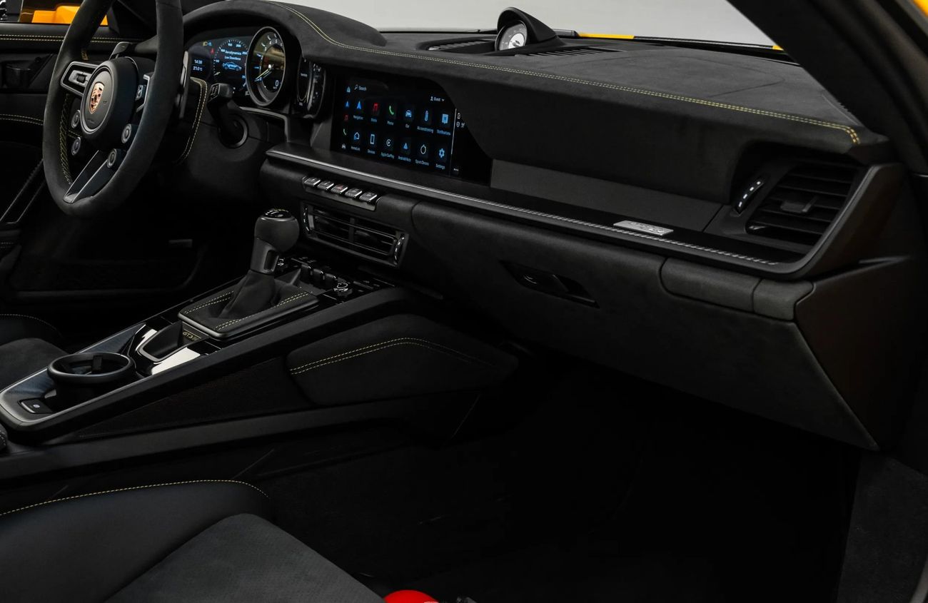 بورش 911 4.0L F-6 Naturally Aspirated Engine