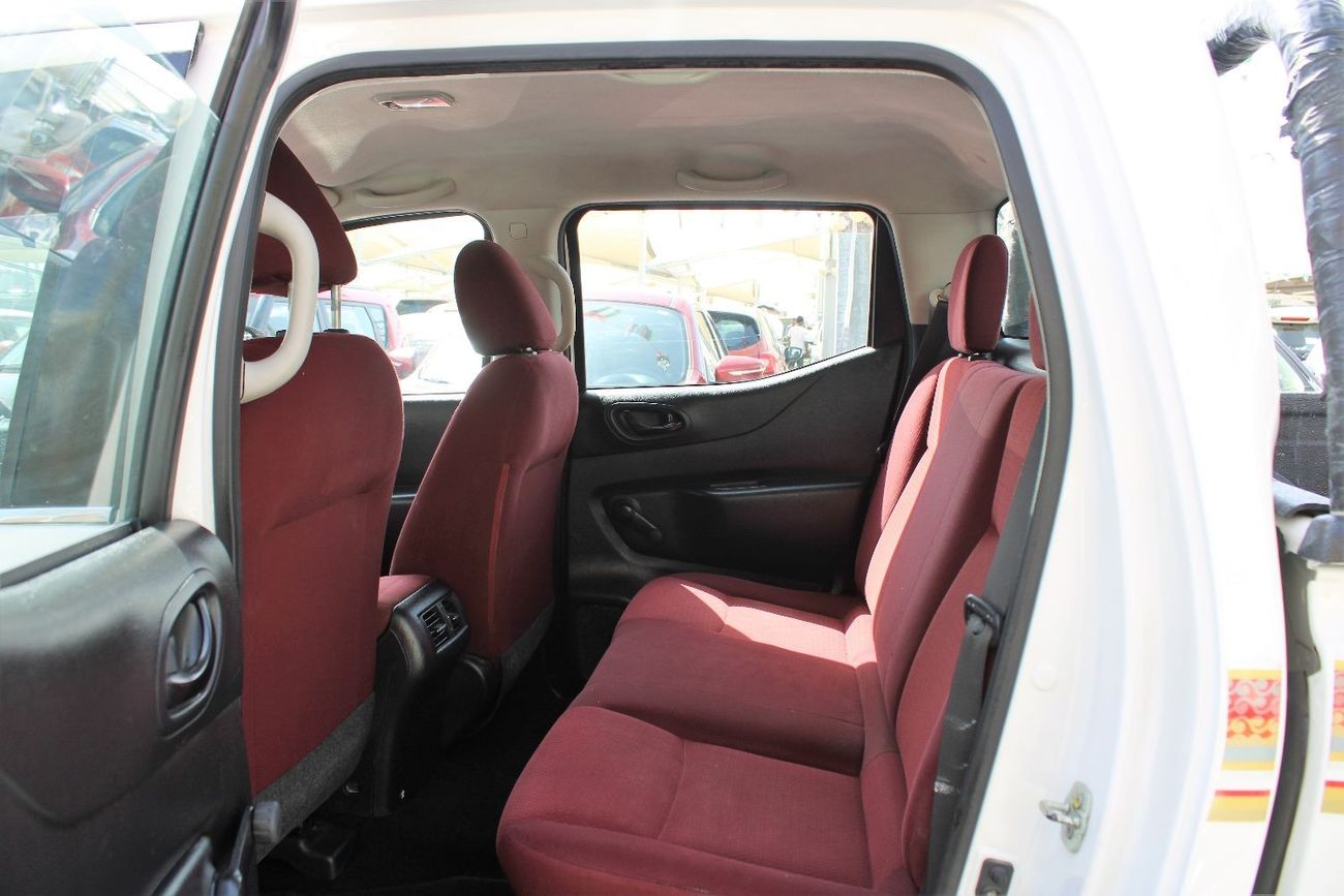 Nissan Navara Std 2.5L RWD A/T