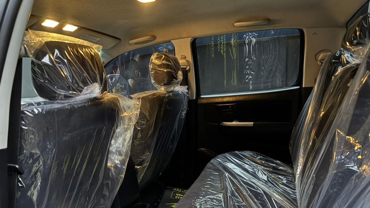 Toyota Hilux Diesel Engine 3000 CC ,Automatic Gear ,2015 Model ,Only For Export Available