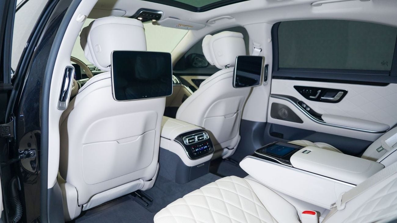 مرسيدس بنز S 500 S500 AMG Line | AED 7,826 PM | Warranty & Service March 2029 | GCC