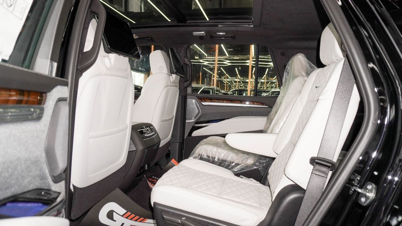 Cadillac Escalade 600