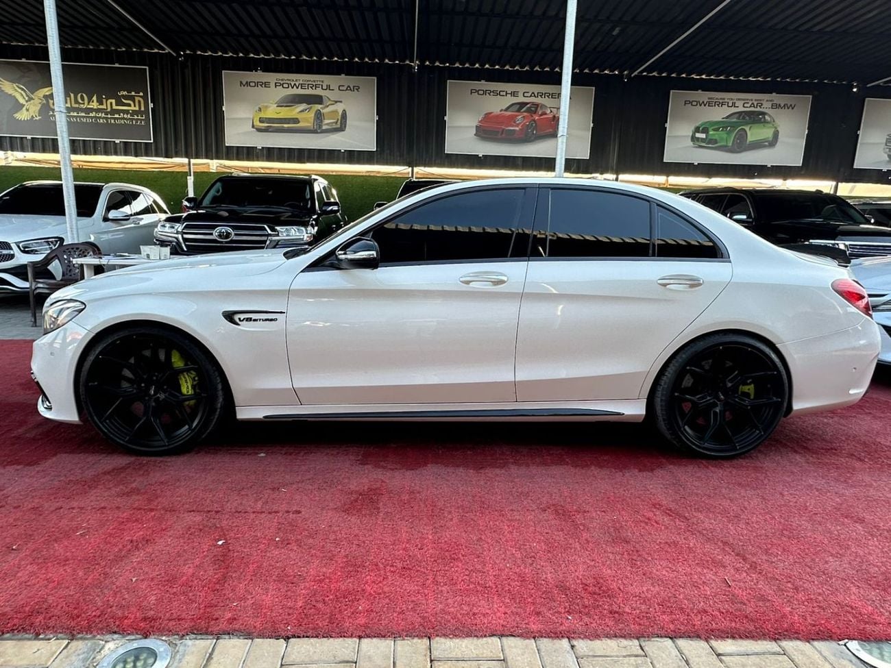 مرسيدس بنز C 63 AMG Std 4.0L Sedan