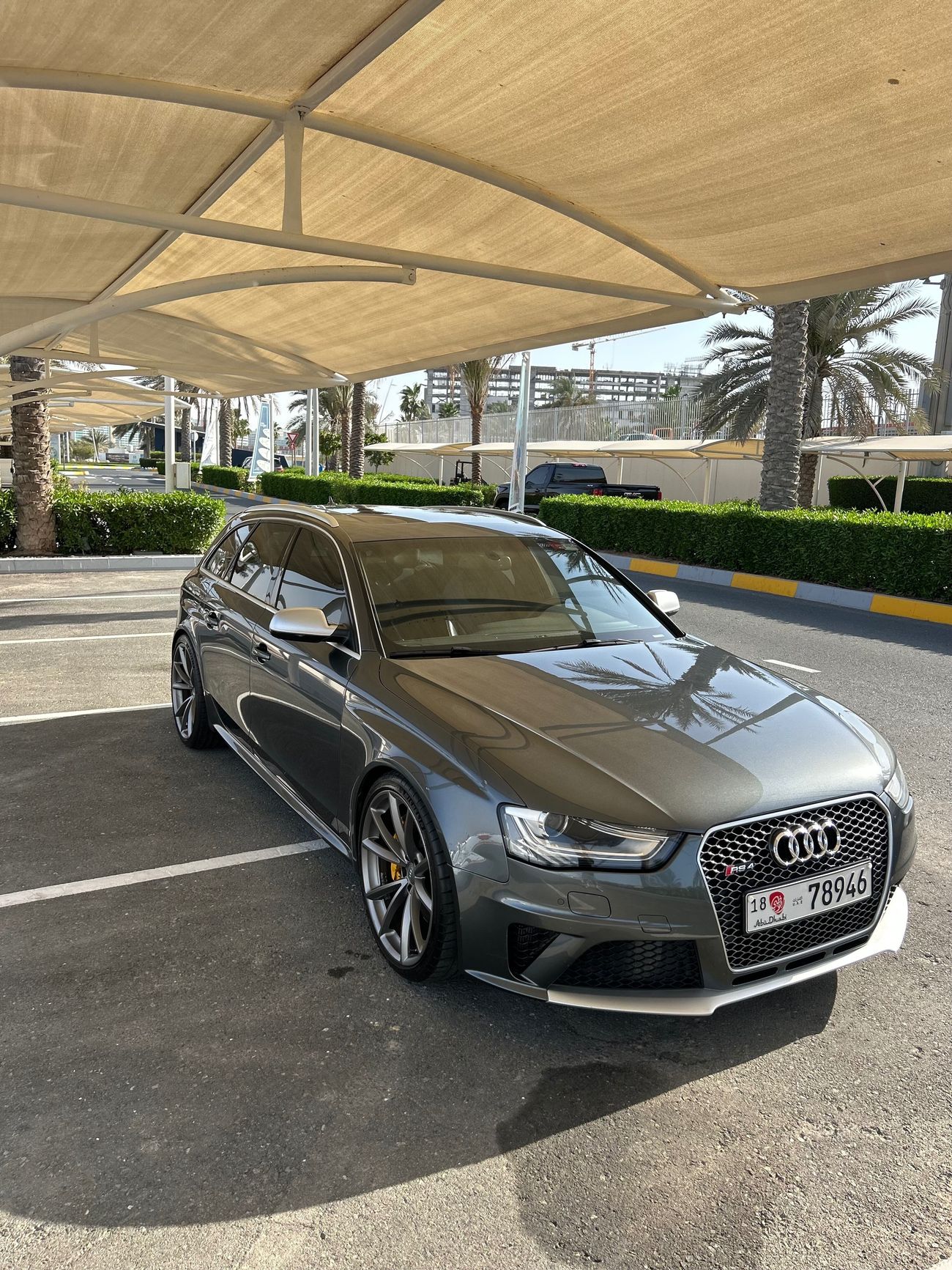 Audi RS4 FSI quattro 4.2L