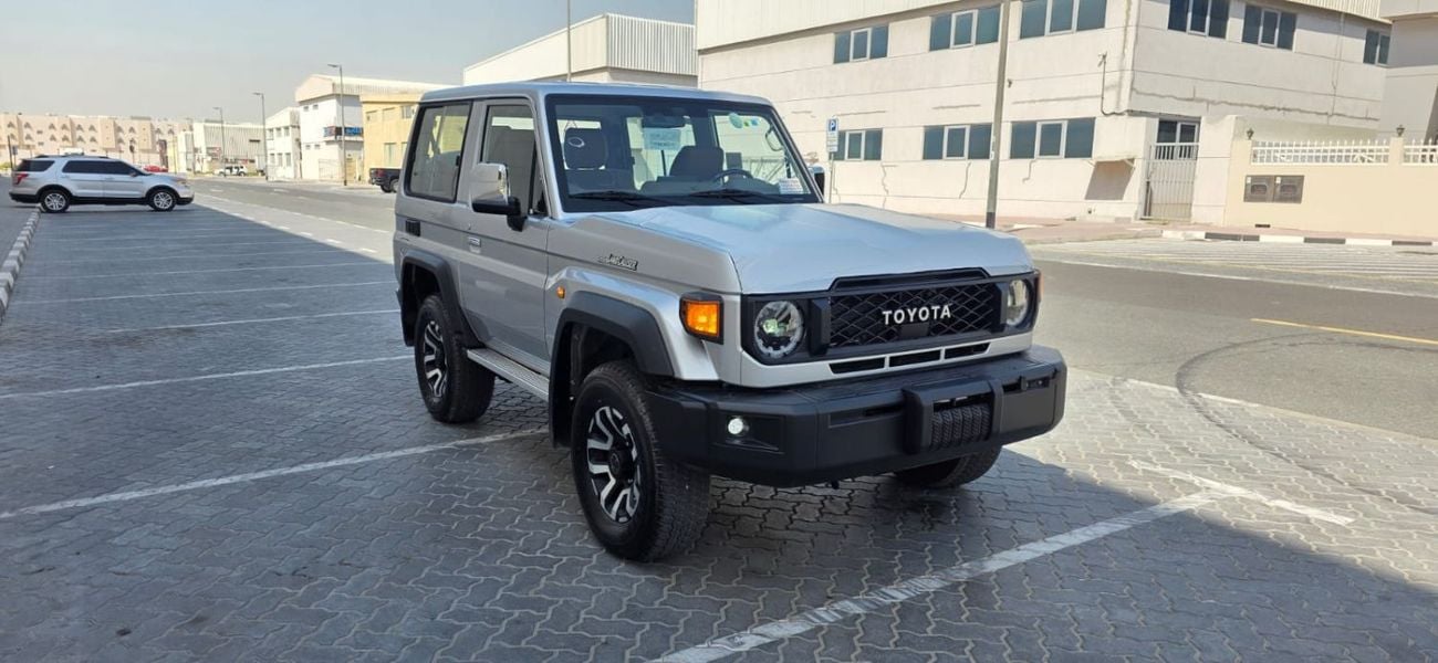 Toyota Land Cruiser 70 4.0 FULL OPTION