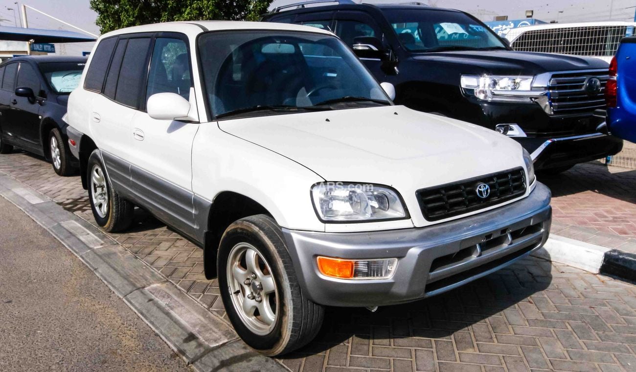 Toyota RAV4 left hand drive with sunroof