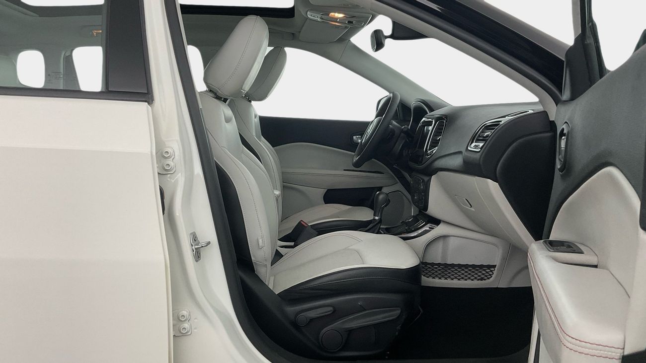 Jeep Compass Limited | upto AED 20,000 Ramadan Discount | Guaranteed Warranty | 0 Down Payment