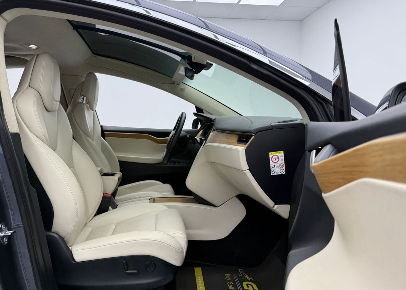 Tesla Model X 2019 Tesla Model X 100D, 2027 Tesla Drive Unit  Battery Warranty, Excellent Condition, GCC