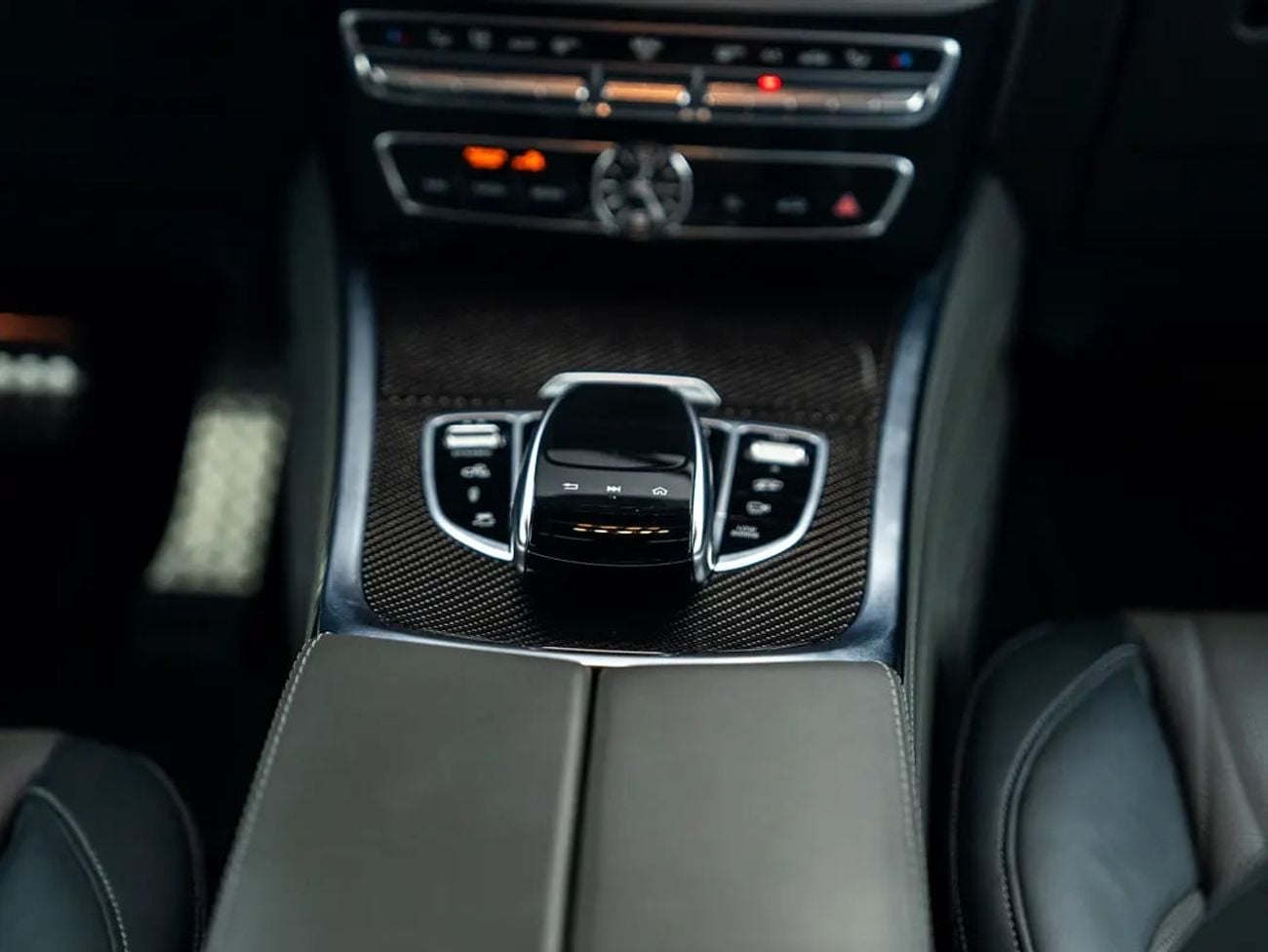 مرسيدس بنز G 63 AMG ستاندارد EXTREME GROUND CLEARANCE | 17,700 KM | EUROPEAN SPECS