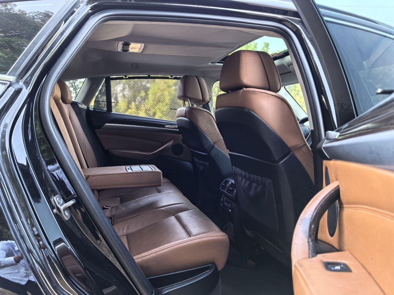 بي أم دبليو X6 50i Exclusive 4.4L