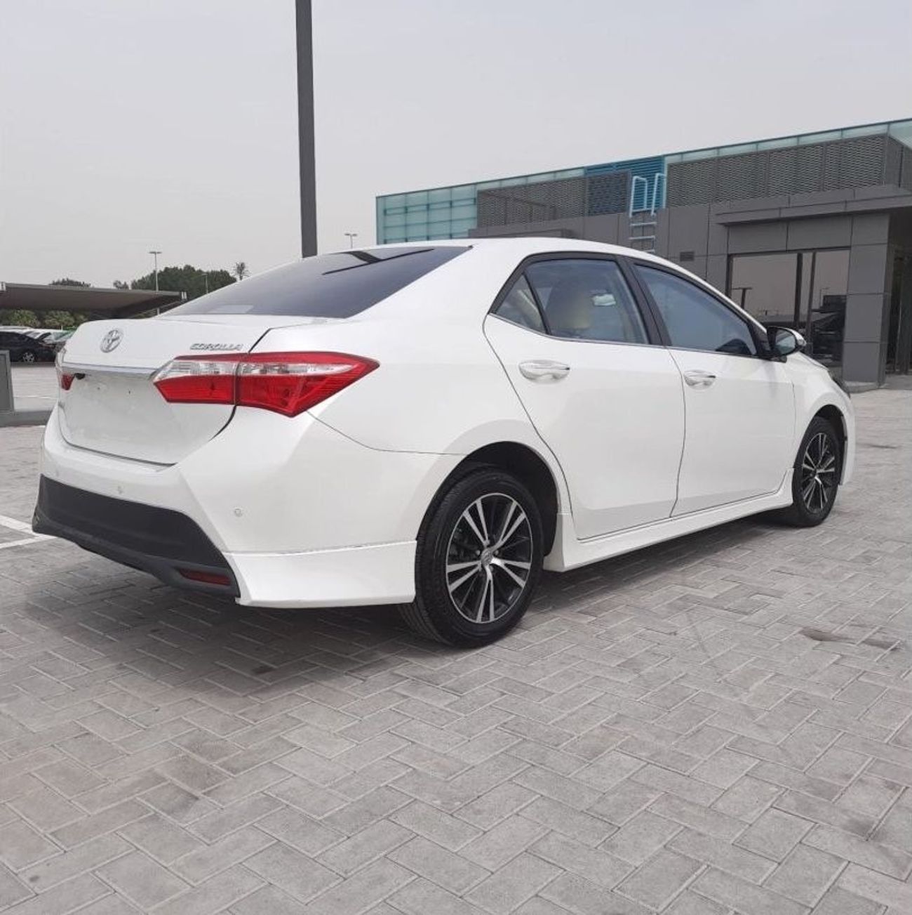Toyota Corolla 2018 Toyota Corolla Sport (E170), 4dr sedan, 2L 4cyl Petrol, Automatic, Front Wheel Drive
