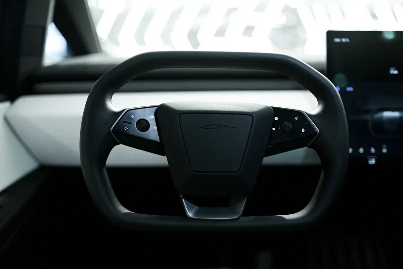 Tesla Cybertruck invincible edition - Brand New!