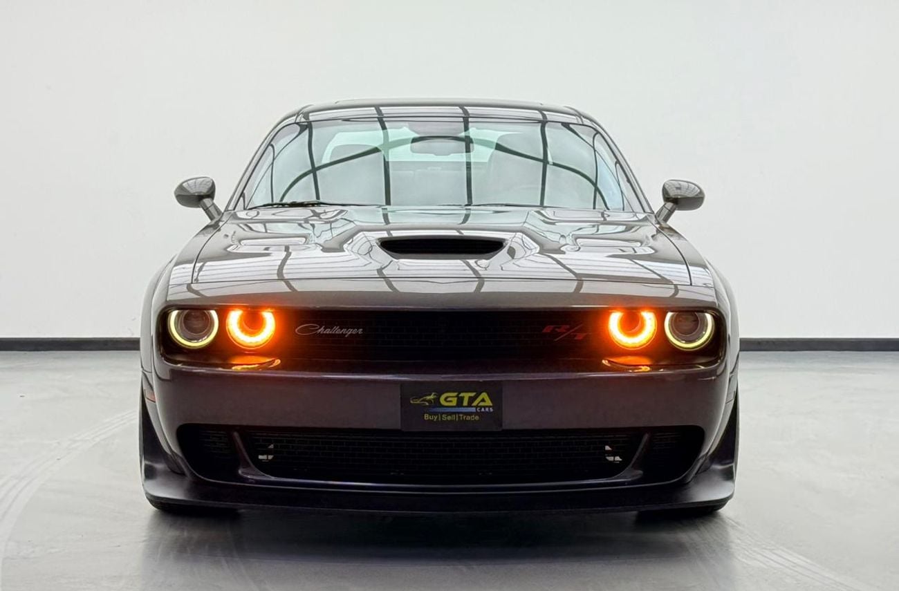 Dodge Challenger 2019 Dodge Challenger 392 SRT 8, Warranty, Carbon Fiber Package, Excellent Condition, GCC