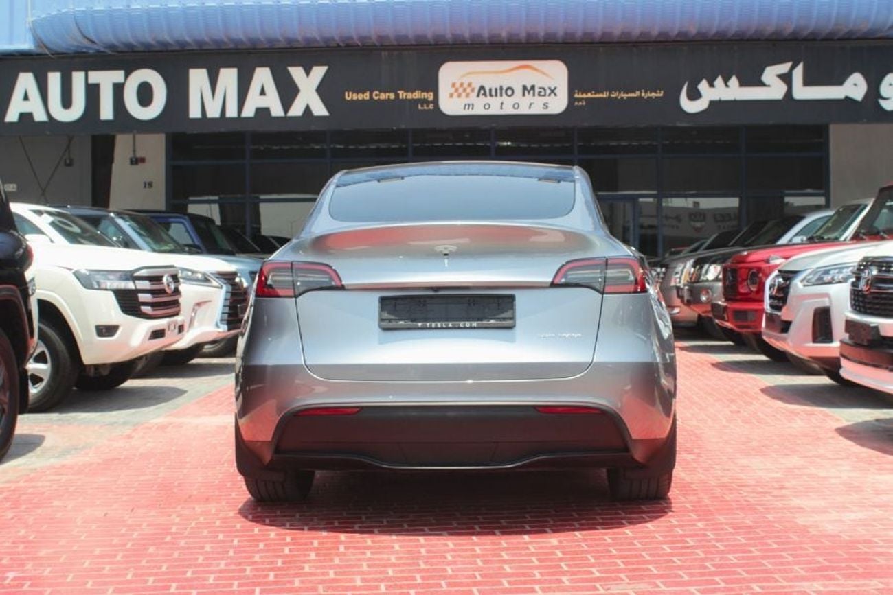 Tesla Model Y LONG RANGE
