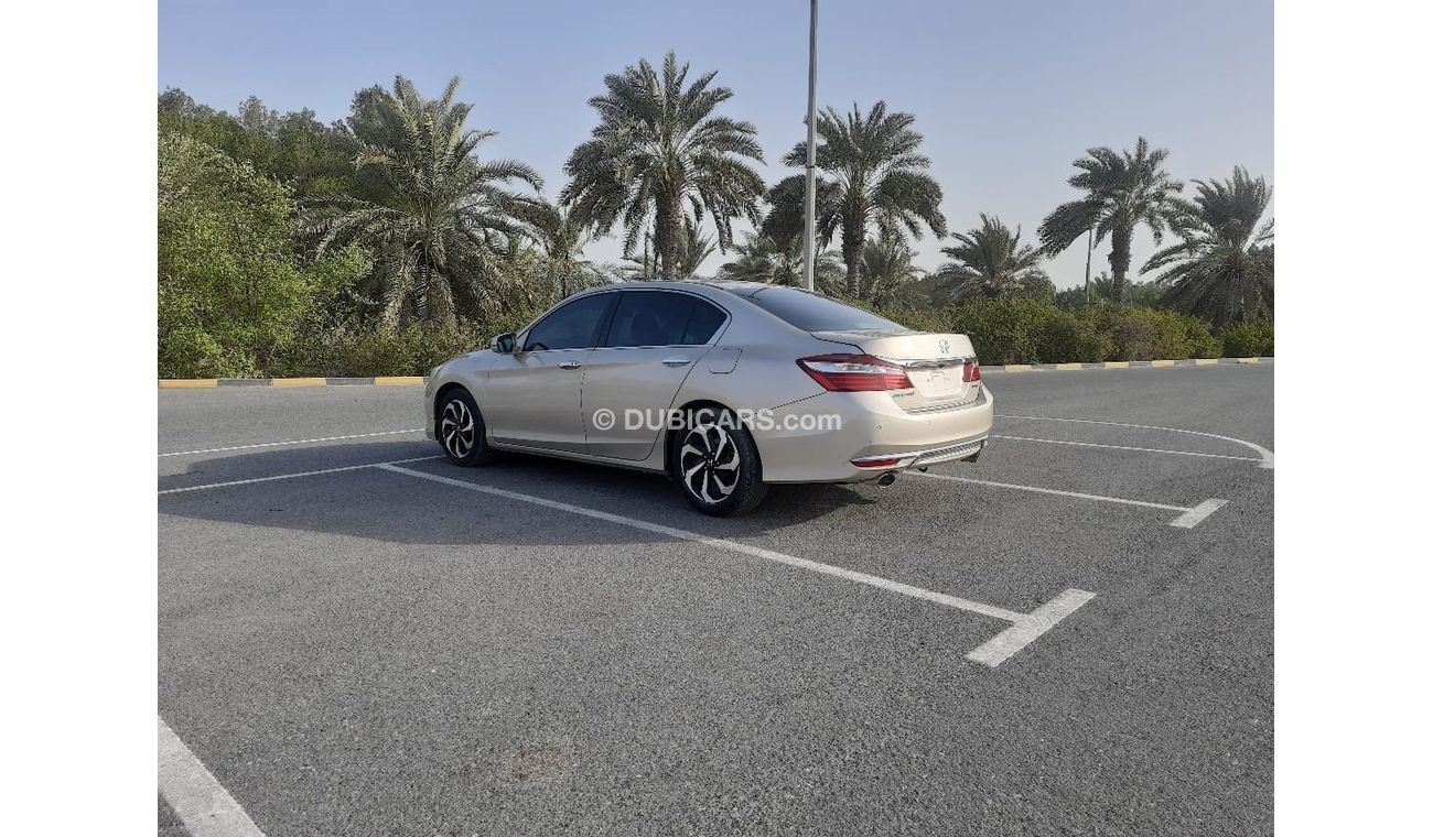 Honda Accord EX Honda Accord _2017 V4 full option very clean car accident free original paint