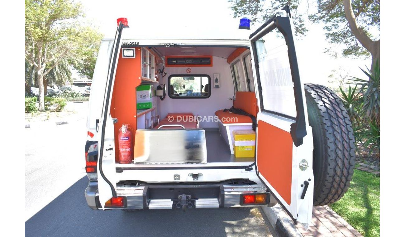 تويوتا لاند كروزر 78 HARDTOP V8 4.5L DIESEL AMBULANCE