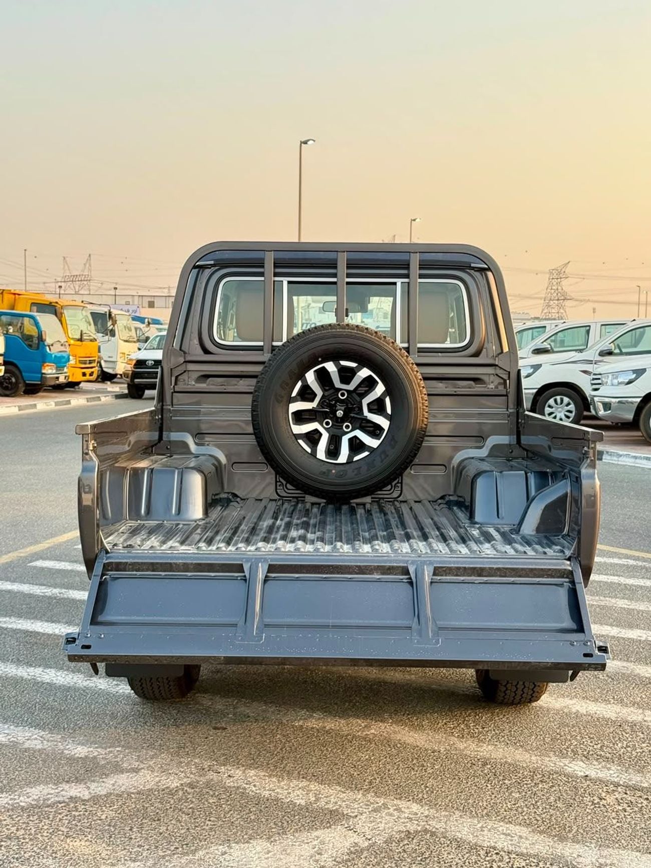 Toyota Land Cruiser Pickup 70 Toyota Land Cruiser (70 Series) (GRJ79) 4.0L Double Cabin 2026