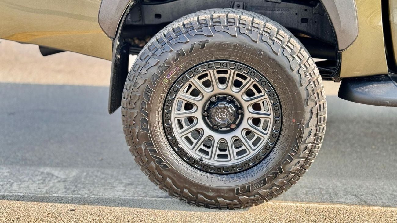 Toyota Hilux OFF ROAD MODIFIED | RHD | 2.8L DIESEL ENGINE | (MT) | 2018 | GTK 4x4 SPORTS BAR