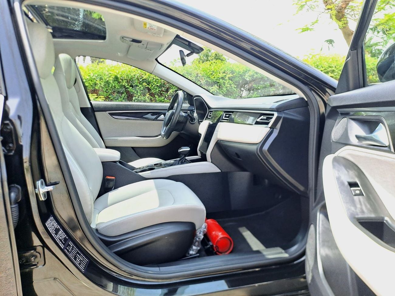 JAC J7 470-MONTHLY | JAC J7 | 2023 | GCC | FULL OPTION LUXURY | ACCIDENT FREE