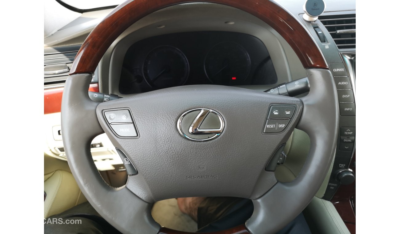 لكزس LS 460 لكزس LS460 L وارد موديل 2007 بحالة ممتازة