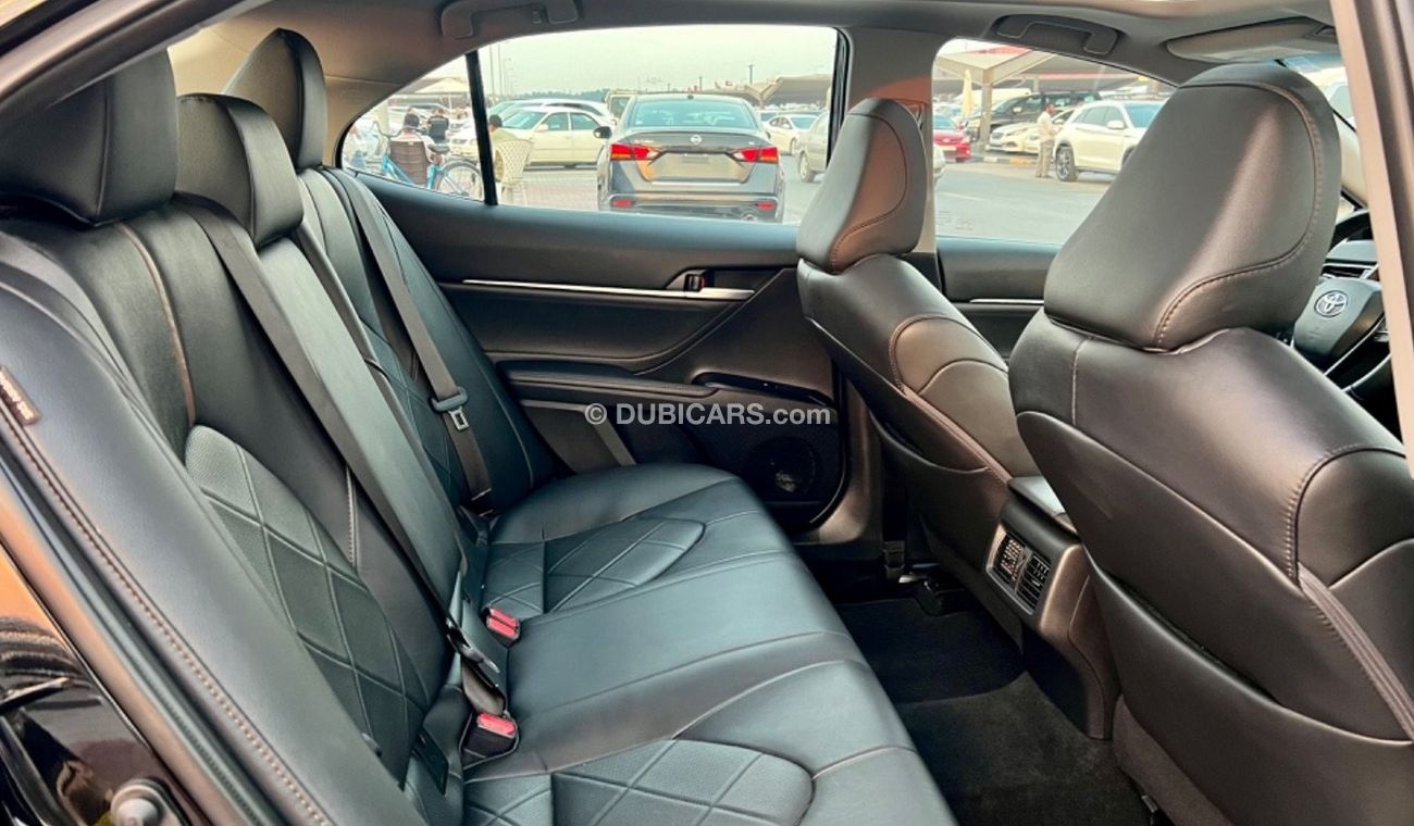 Toyota Camry XLE Full Option