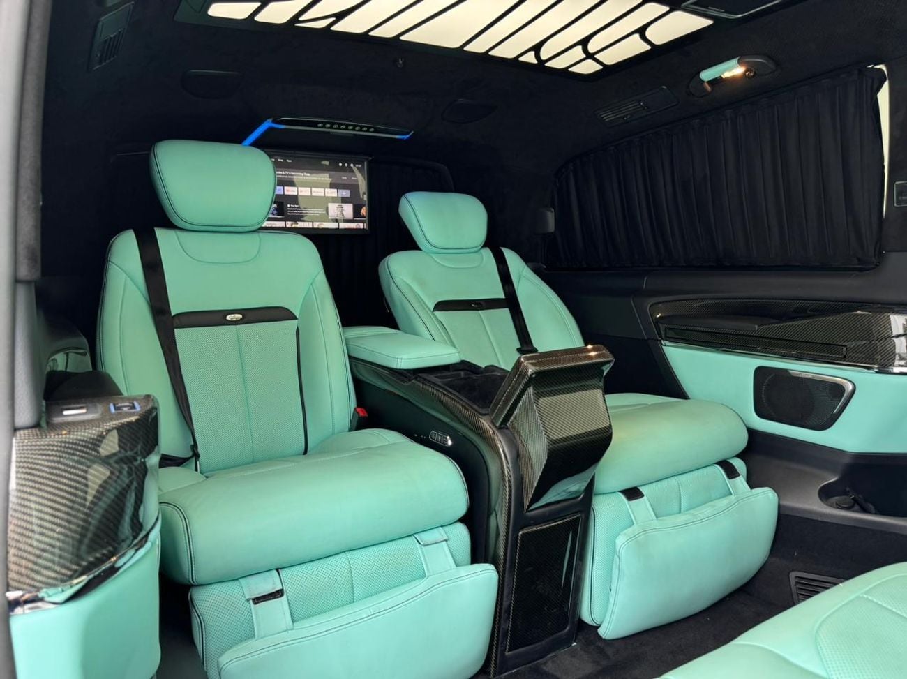 Mercedes-Benz V 250 Std 2.1L 2023 Mercedes-Benz V250 V-Line Design VIP, Full Service History, 1 Year Warranty, GCC