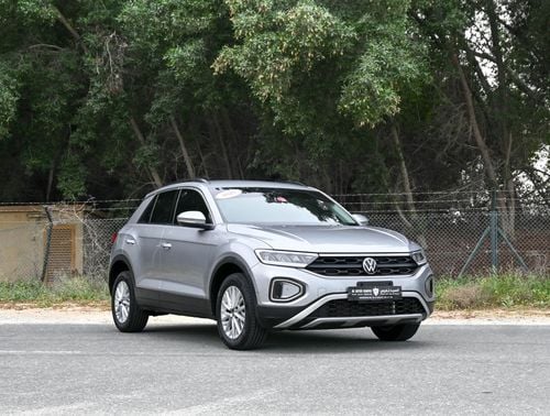 Volkswagen T ROC Life 1.4L VOLKSWAGEN T ROC 2023 1.4L GCC   accident-free Excellent Condition 1019  AED Monthly