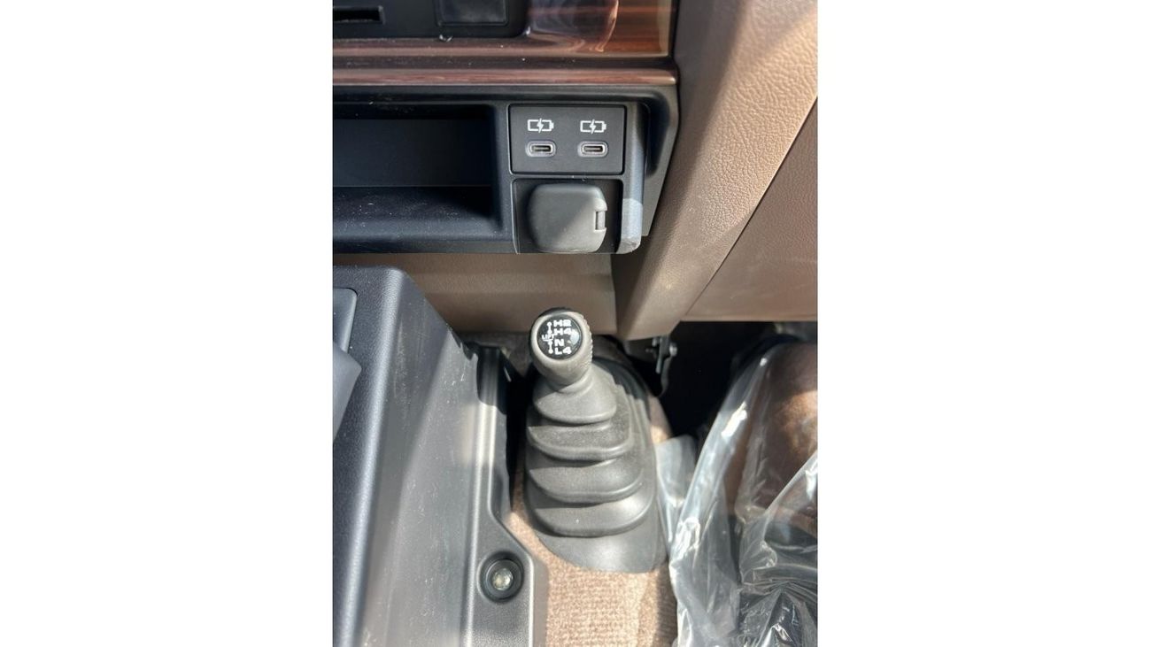 Toyota Land Cruiser 70 LC71 Capsule 4.0L Petrol V6 Full Option