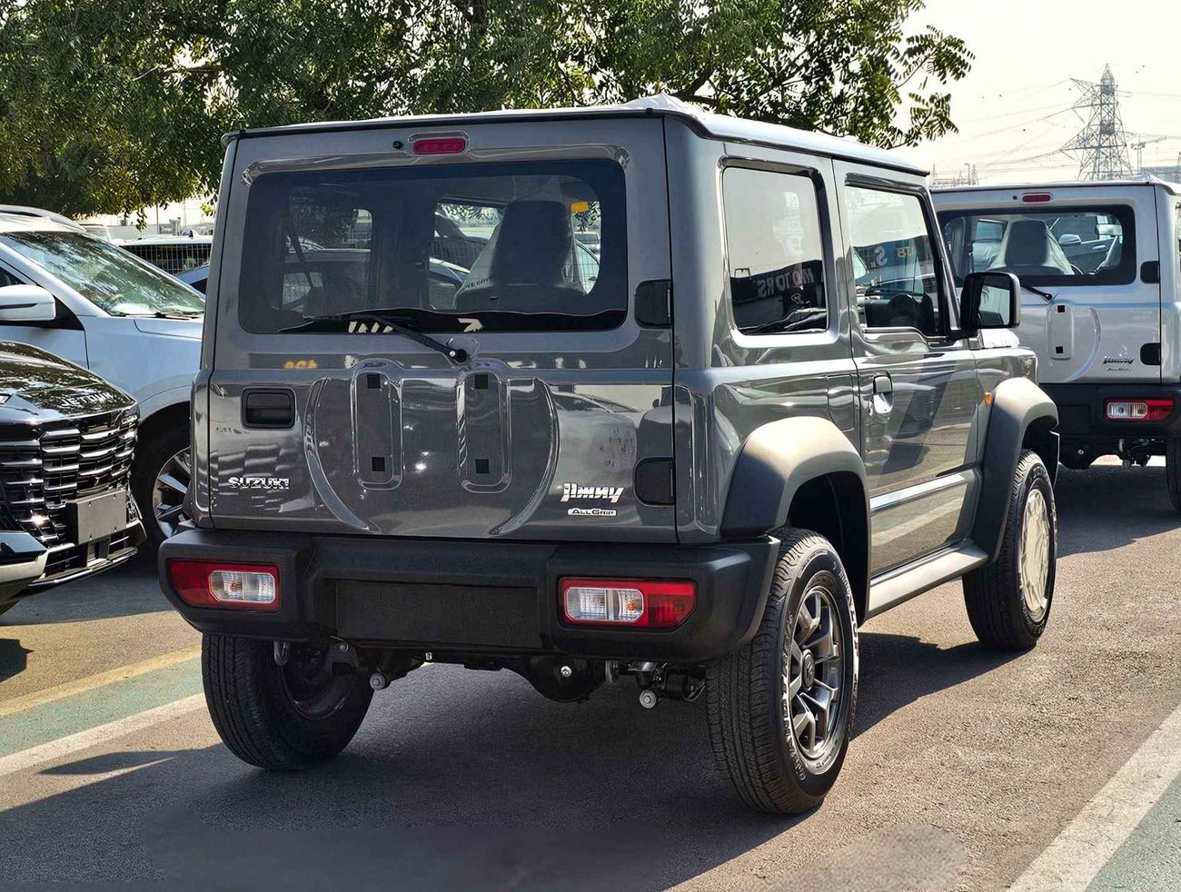 Suzuki Jimny 1.5L  PETROL / A/T / GL ALL GRIP OFF ROAD / DOUBLE TONE / 4WD (CODE # JY15GL)
