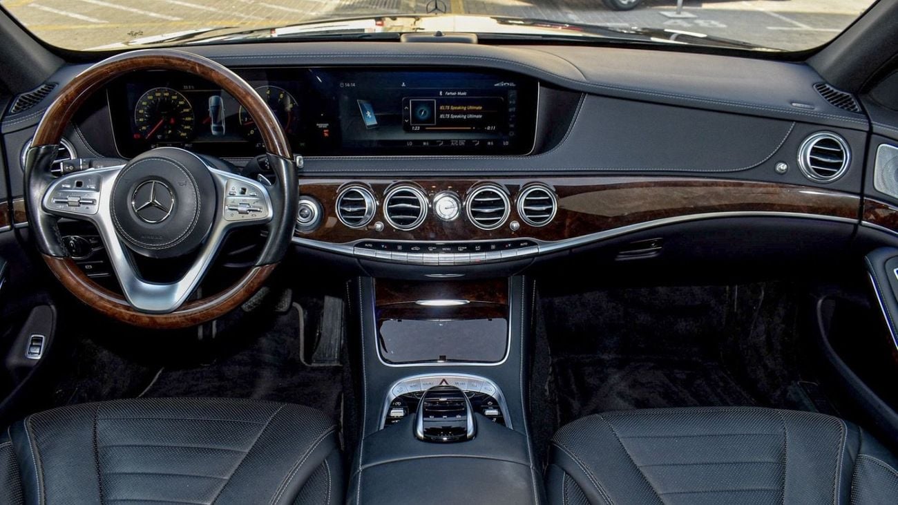 مرسيدس بنز S 560 Std 4.0L (463 HP)