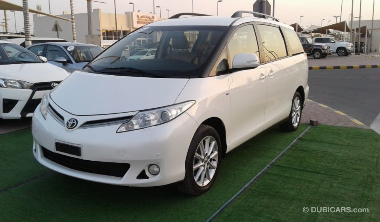 Toyota Previa Toyota previa 2015 white