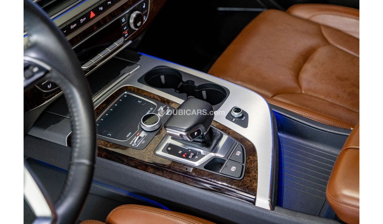 Audi Q7 45 TFSI quattro 2017 Audi Q7 45TFSI / 7-Seater / AWD / Full Service History