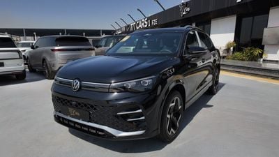 Volkswagen Tiguan VOLKSWAGEN TIGUAN  L PRO 330 TSI R-LINE SMART LEADING