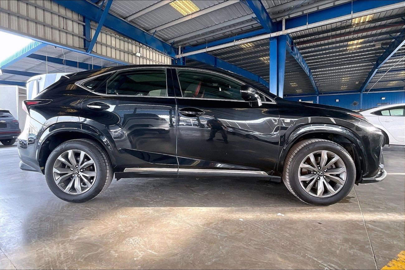لكزس NX 300 F Sport Platinum | شامل الضمان | 0 ﺪﻔﻋﺓ ﺃﻮﻟﻯ