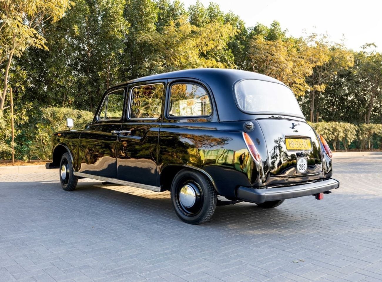 Austin FX4 