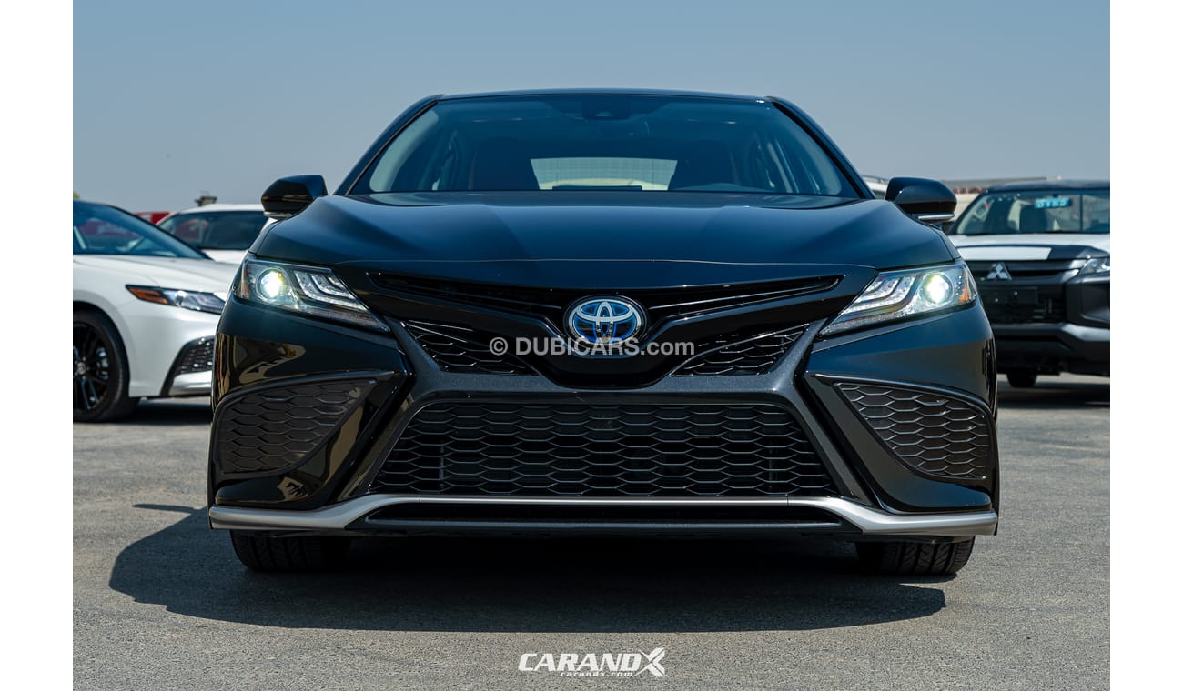 Toyota Camry XSE Hybrid Black / Red Interior