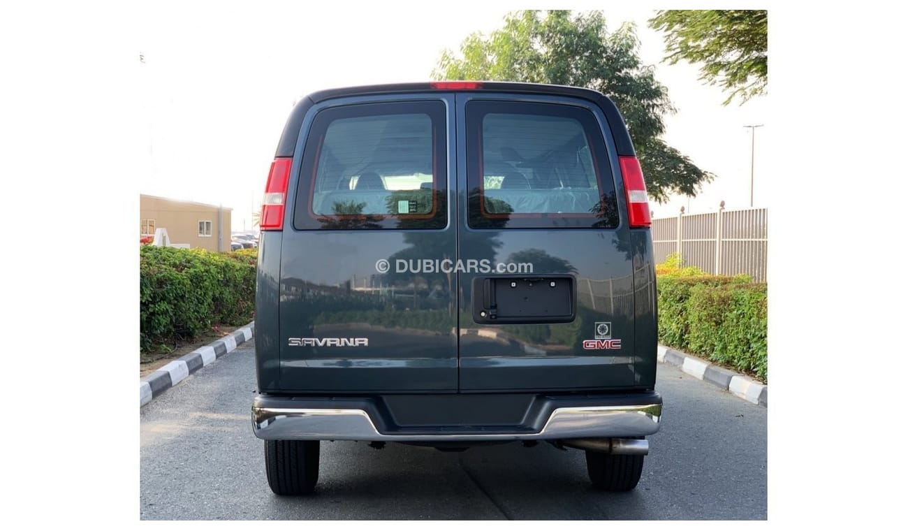 GMC Savana 3500 Passenger GCC Specs - Brand New - Can be registered under company as well as personal name