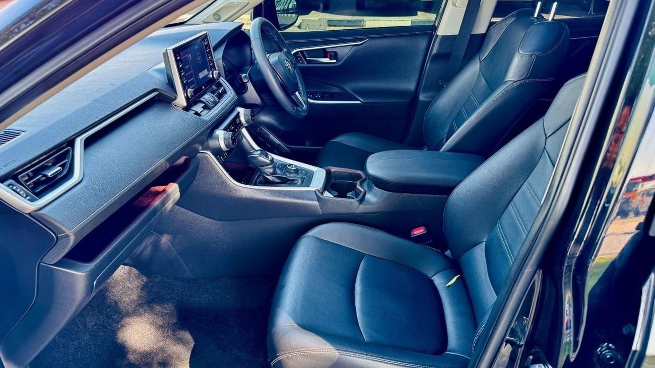 Toyota RAV4 PREMIUM CONDITION | HYBRID | 2020 | RHD