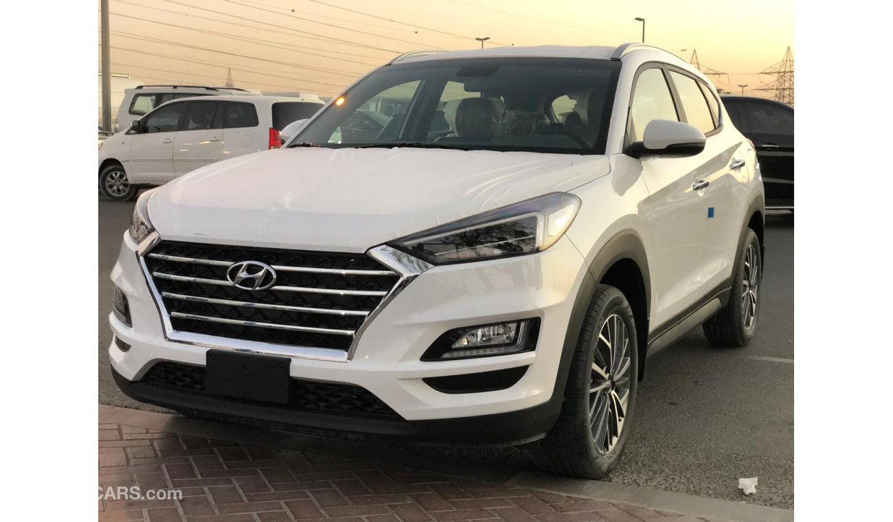 Hyundai Tucson 2.0L, 18'' Alloy Rims, Down Brake, DVD+Rear Camera, Push Start, Wireless Charger, LOT-HTW2