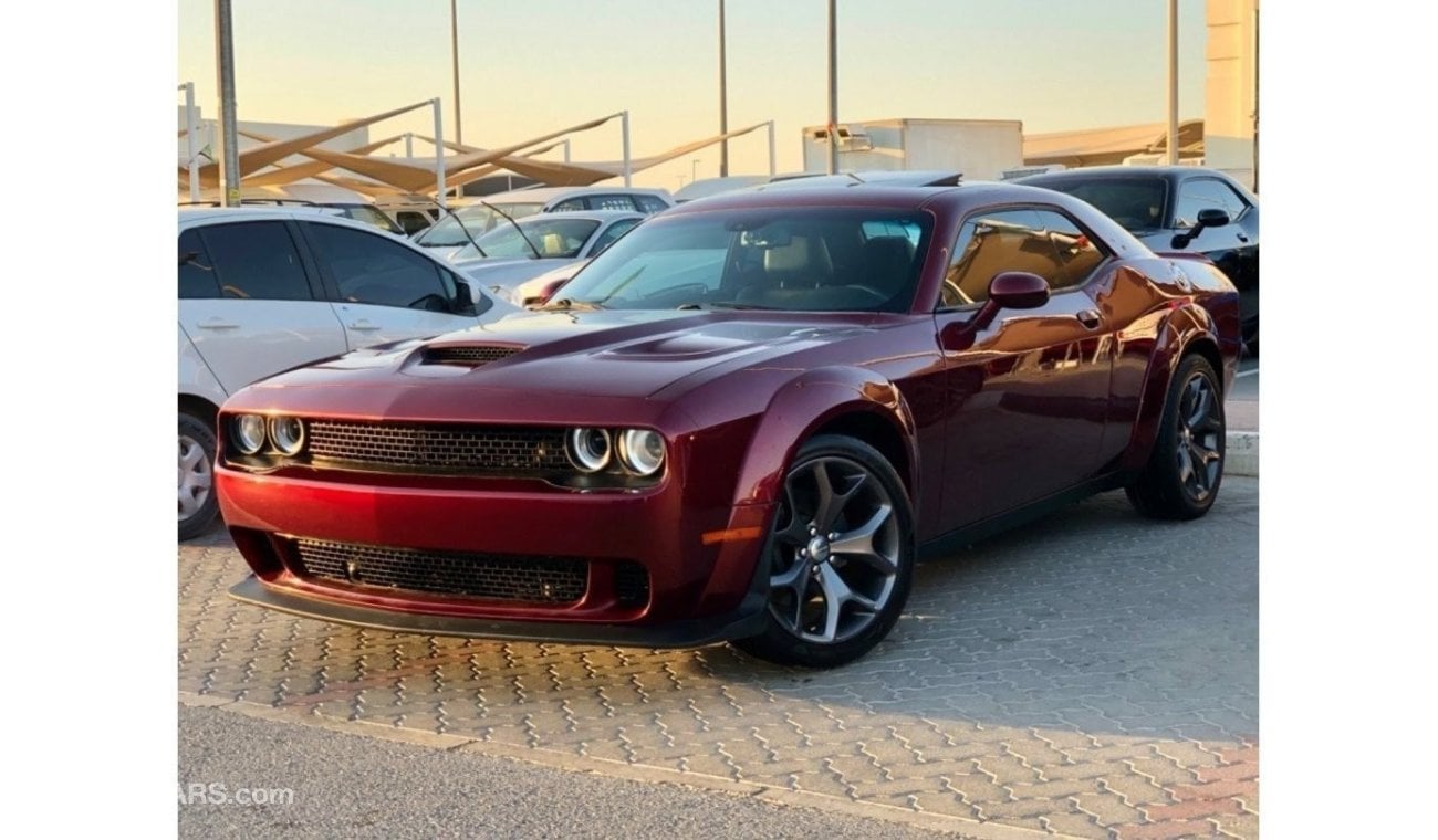 Dodge Challenger SXT Blackline Full option with sunroof and radar very clean car