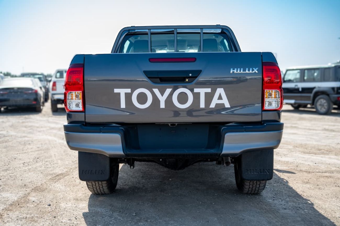 تويوتا هيلوكس 2.7L Medium Grade | Double Cabin | 4x4 | Automatic | Petrol