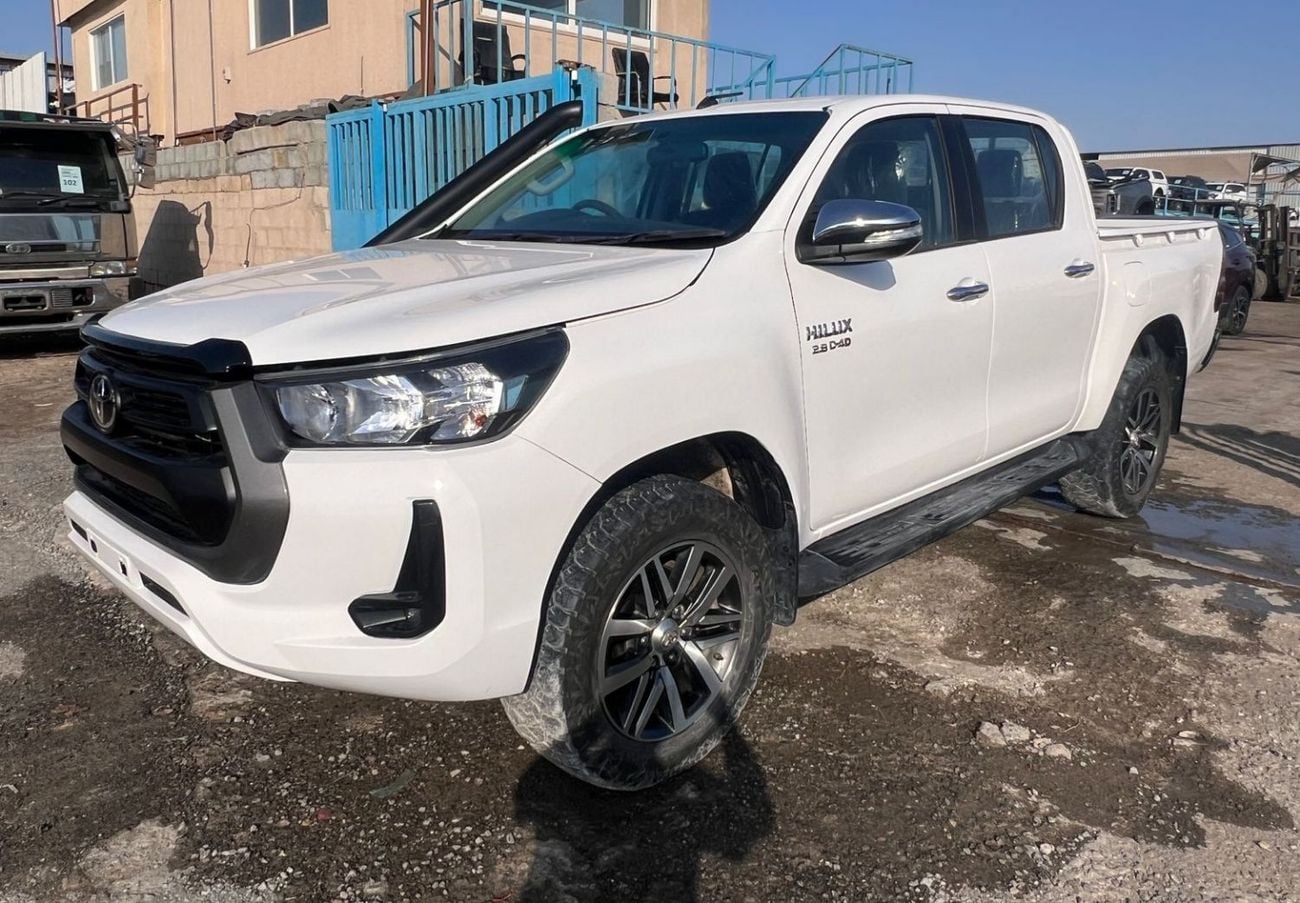 Toyota Hilux diesel engine ,2.8 liter ,manual gear ,year model 2016 ,right hand drive ,only for export available