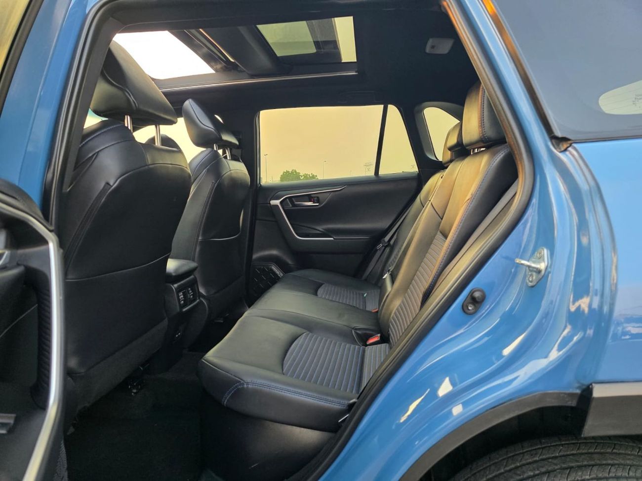 تويوتا راف ٤ 2.5L XSE hybrid