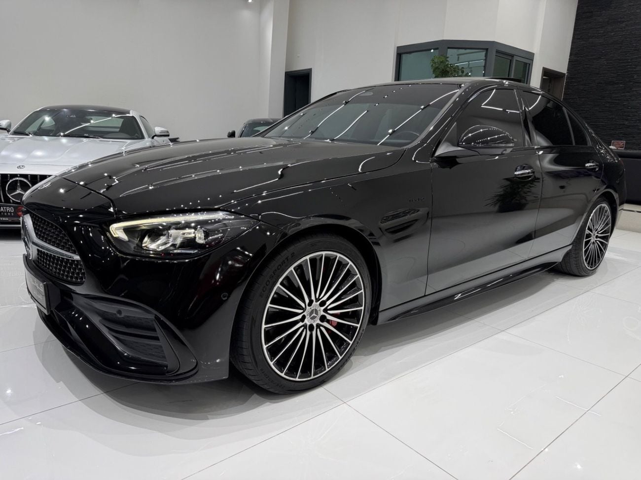 مرسيدس بنز C 300 PREMIUM PLUS