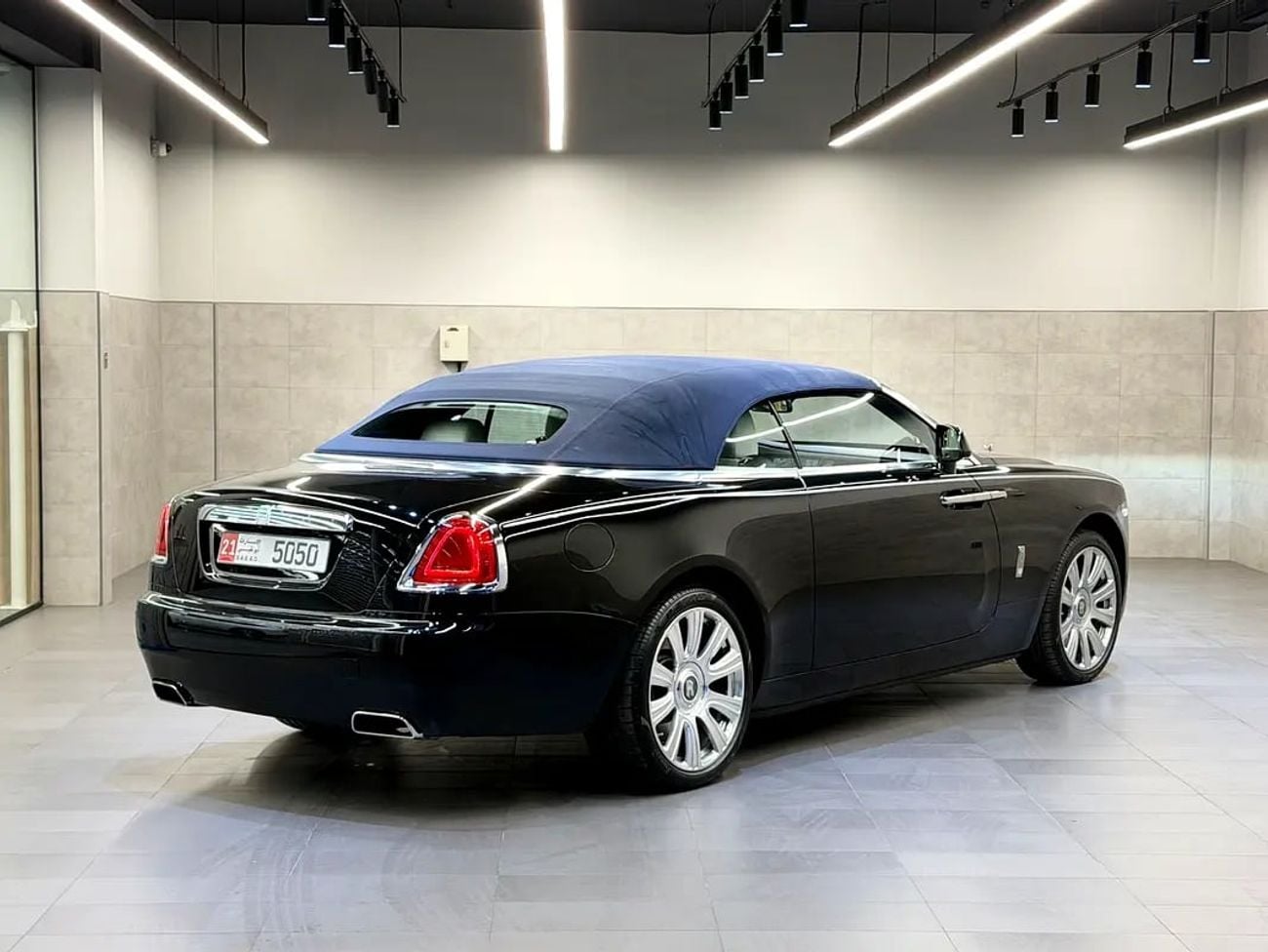 Rolls Royce Dawn Standard - Korean Specs - Pristine Condition