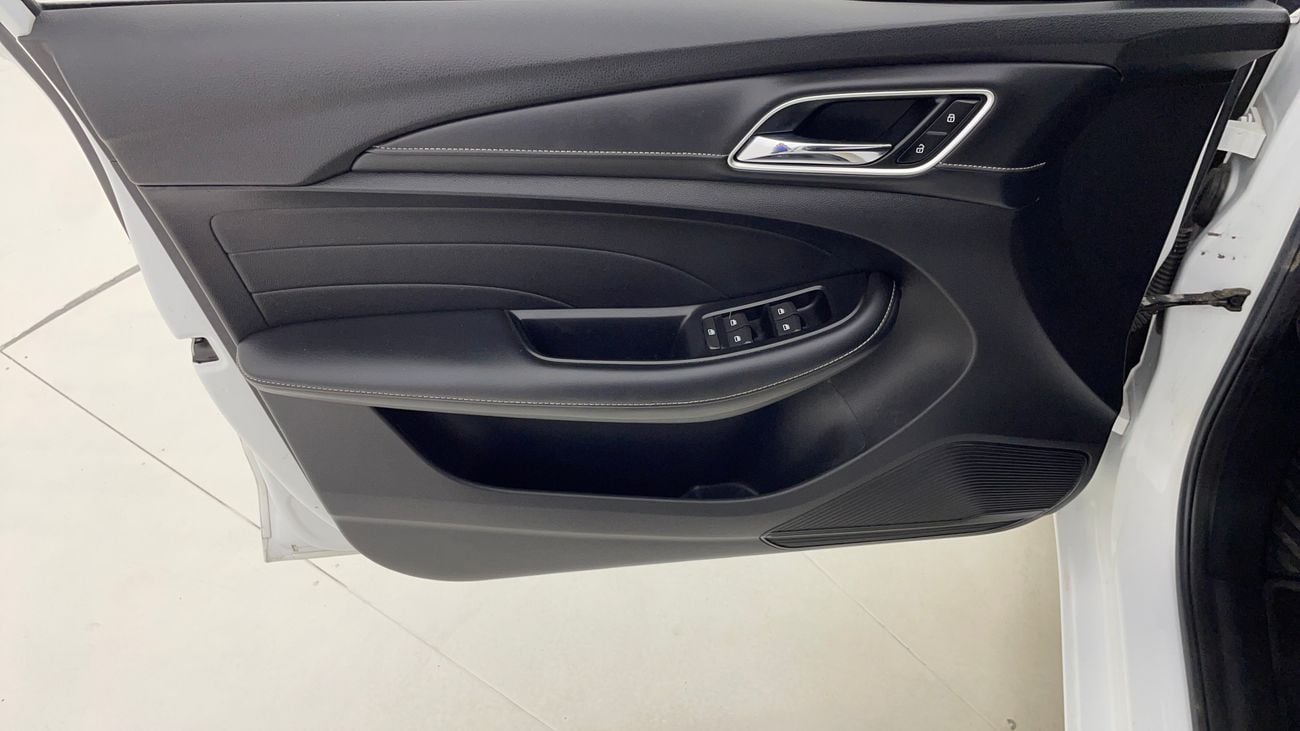 أم جي 5 STD 1.5 | بدون دفعة مقدمة | اختبار قيادة مجاني للمنزل