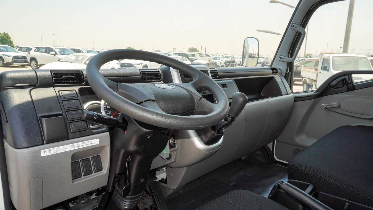 ميتسوبيشي كانتر فان Brand New Mitsubishi Canter DryBox 2025 Export 4.2L 2WD|Diesel|White/Black|CANTERCHASSIS-100-25|