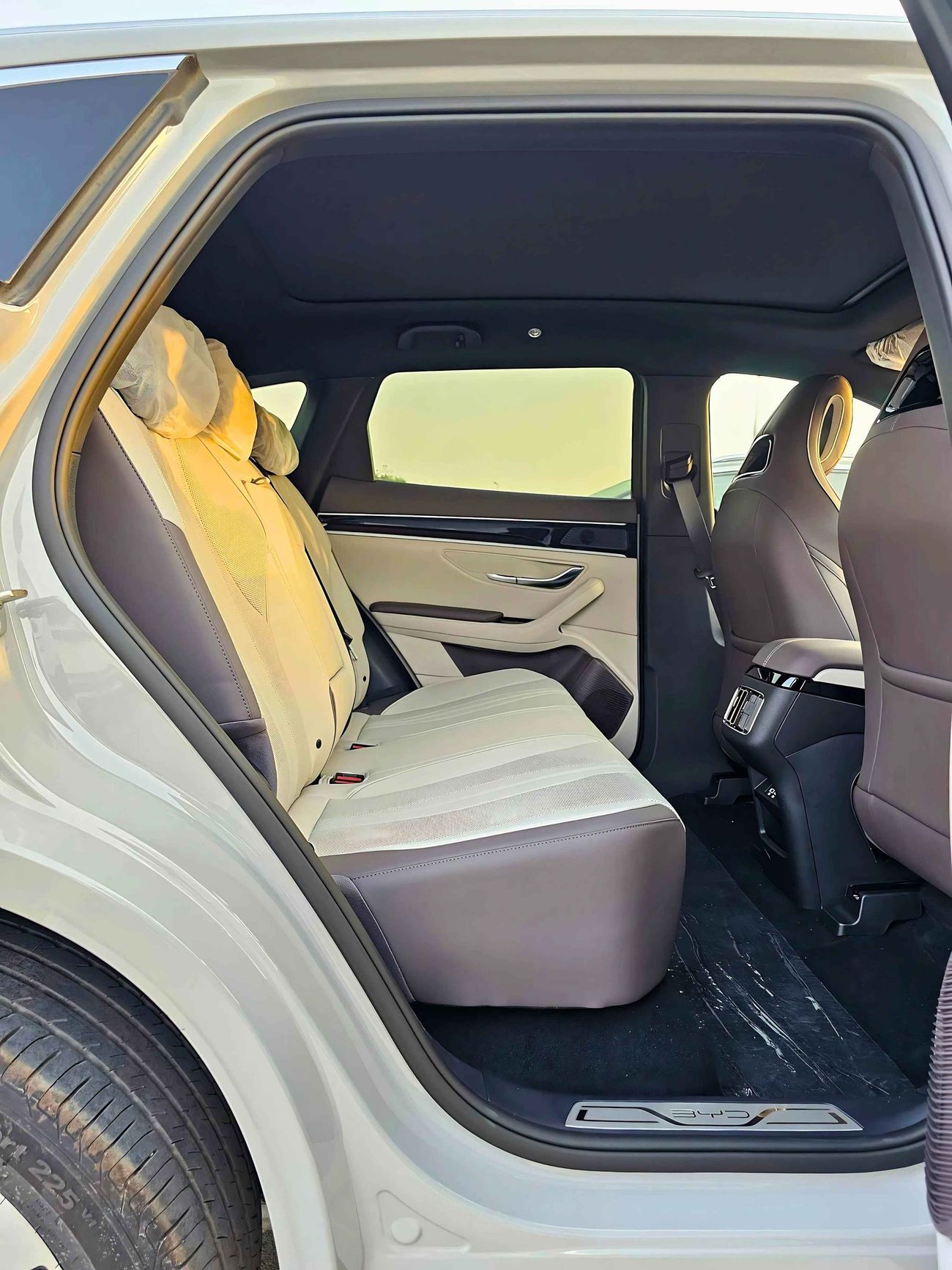 بي واي دي سونغ بلس FLAGSHIP / A/T / 360* CAMERA / PANORAMIC ROOF / 605-KM ELECTRIC (CODE # FLAGSHIP)