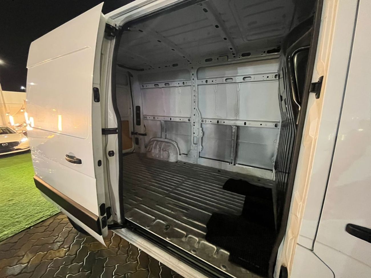 Renault Master EXCELLENT DEAL for our Renault Master ( 2021 Model ) in White Color GCC Specs